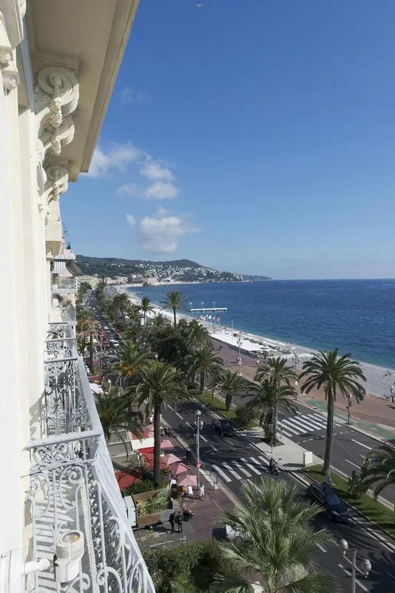 Hotel West End Promenade — rooms and atmosphere