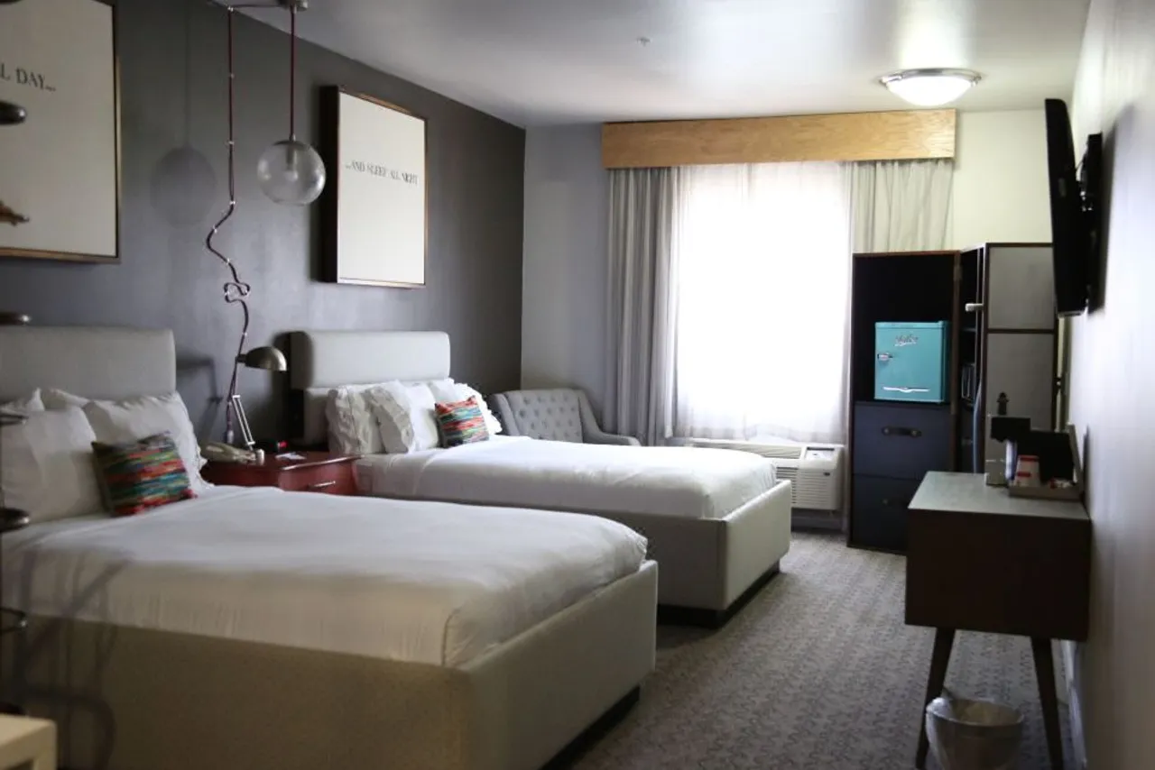 Hotel Ylem, Ascend Hotel Collection — rooms and atmosphere