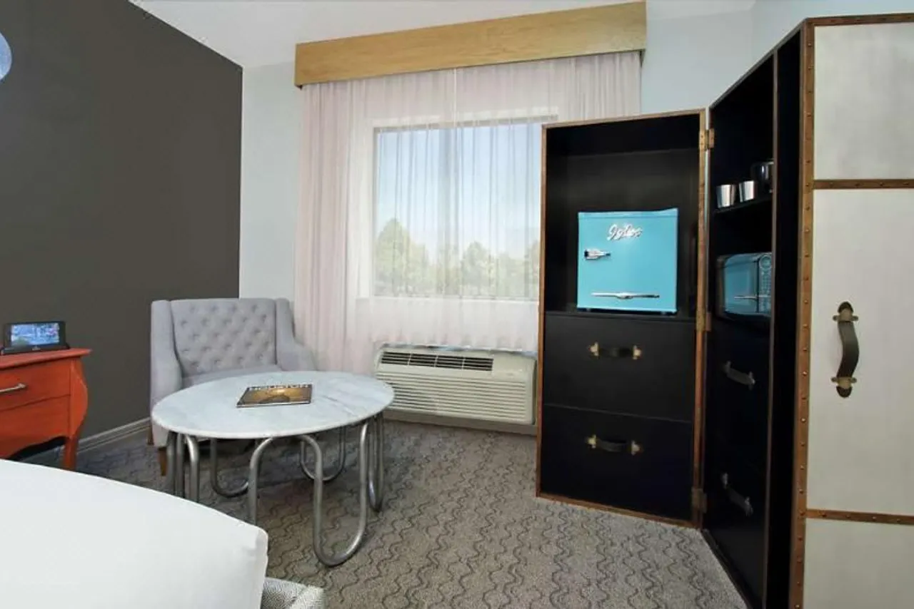 Hotel Ylem, Ascend Hotel Collection — rooms and atmosphere