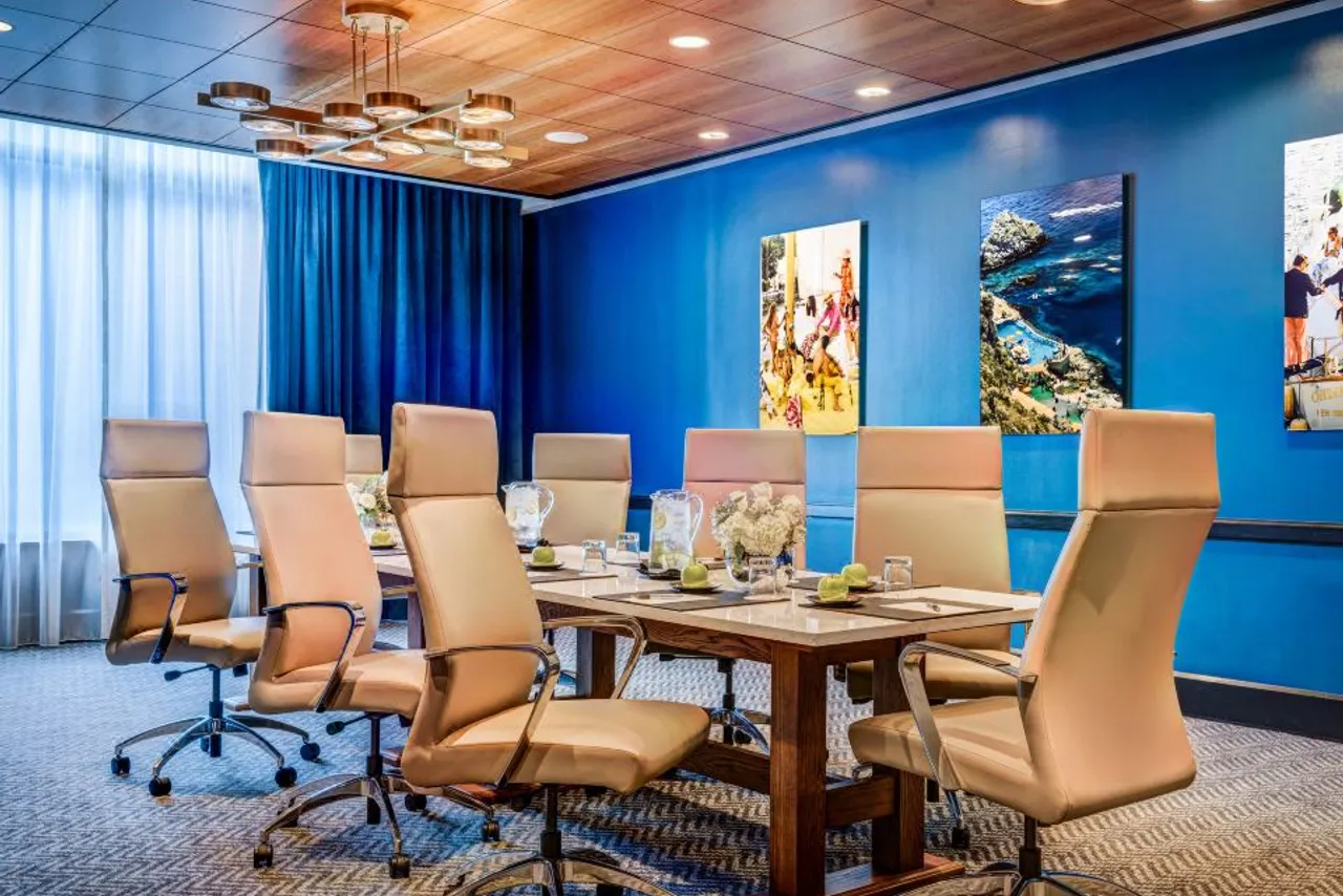 Hotel ZaZa Houston Memorial City — rooms and atmosphere