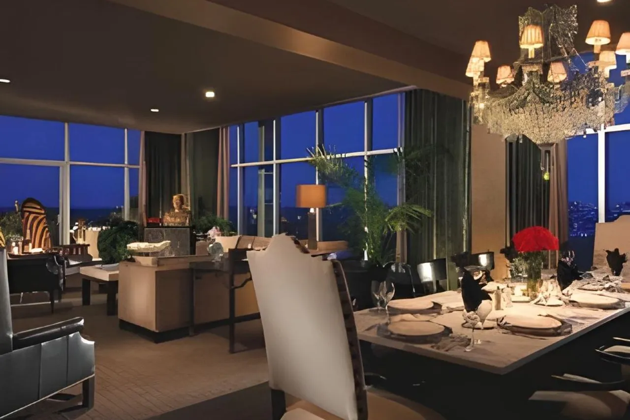 Hotel ZaZa Houston Museum District — rooms and atmosphere