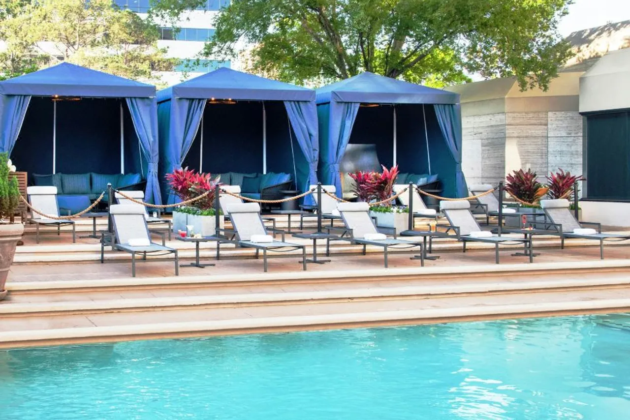 Houston Grand Hotel - River Oaks (The Luxury Collection) — rooms and atmosphere