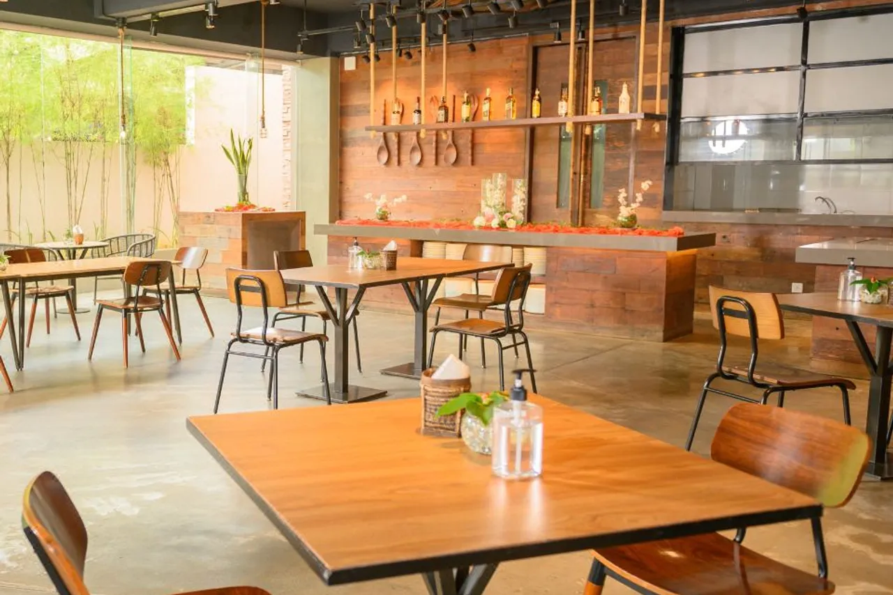 Hue Hotels and Resorts Puerto Princesa Managed by HII — rooms and atmosphere