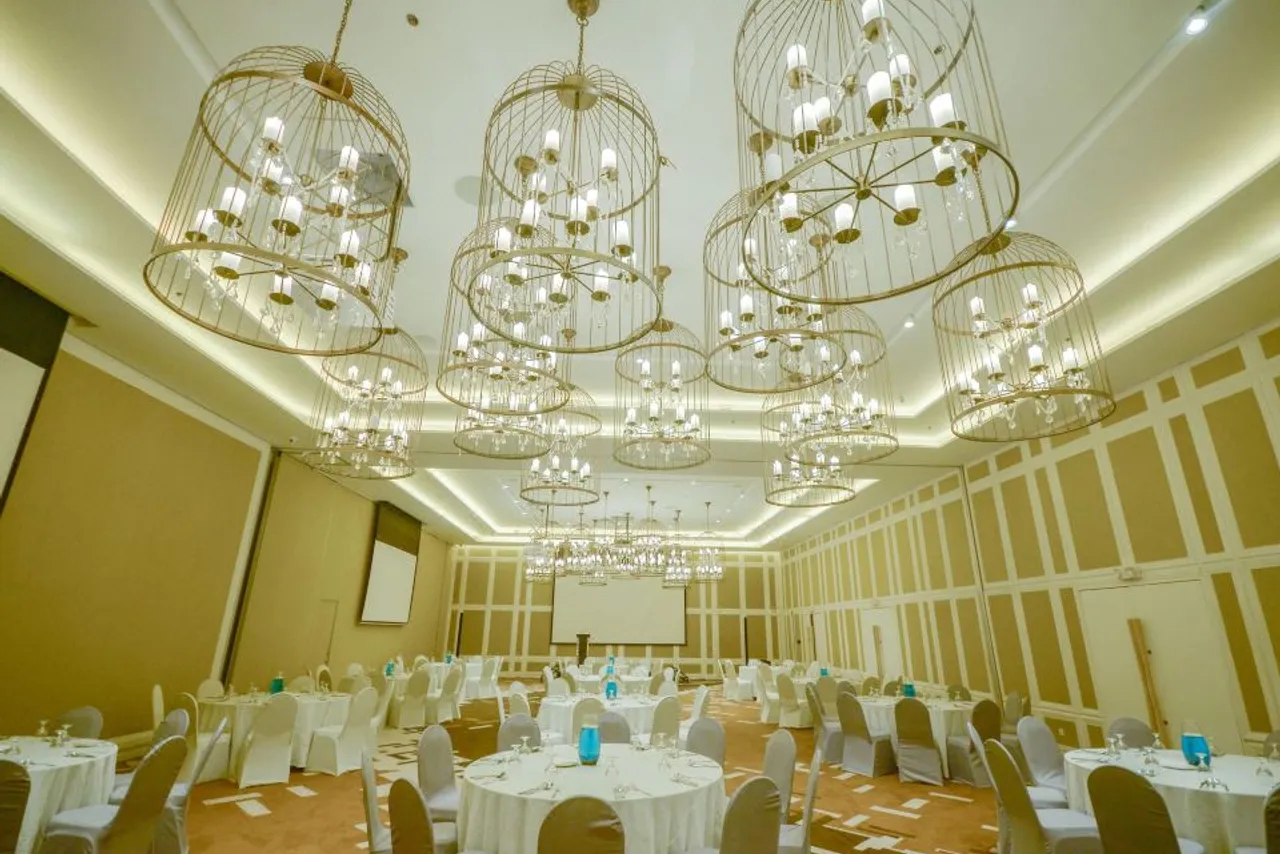 Hue Hotels and Resorts Puerto Princesa Managed by HII — rooms and atmosphere
