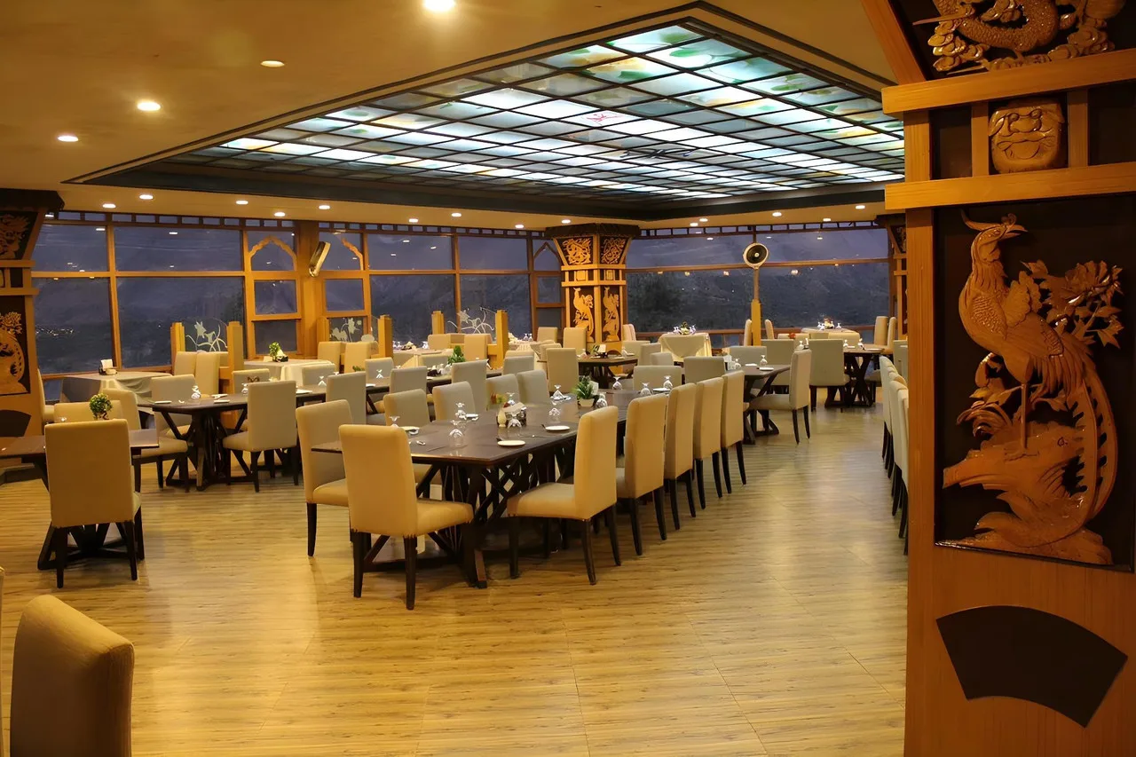 Hunza Darbar Hotel — ภาพห้องพักและบรรยากาศ