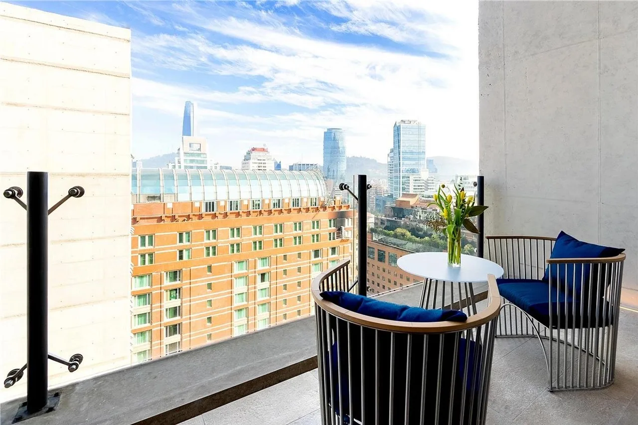 Hyatt Centric Las Condes Santiago — rooms and atmosphere
