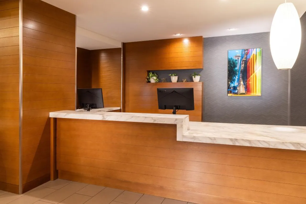 Hyatt House Seattle/Downtown — rooms and atmosphere