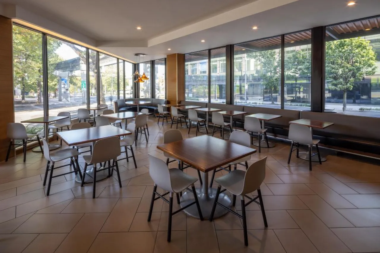 Hyatt House Seattle/Downtown — rooms and atmosphere