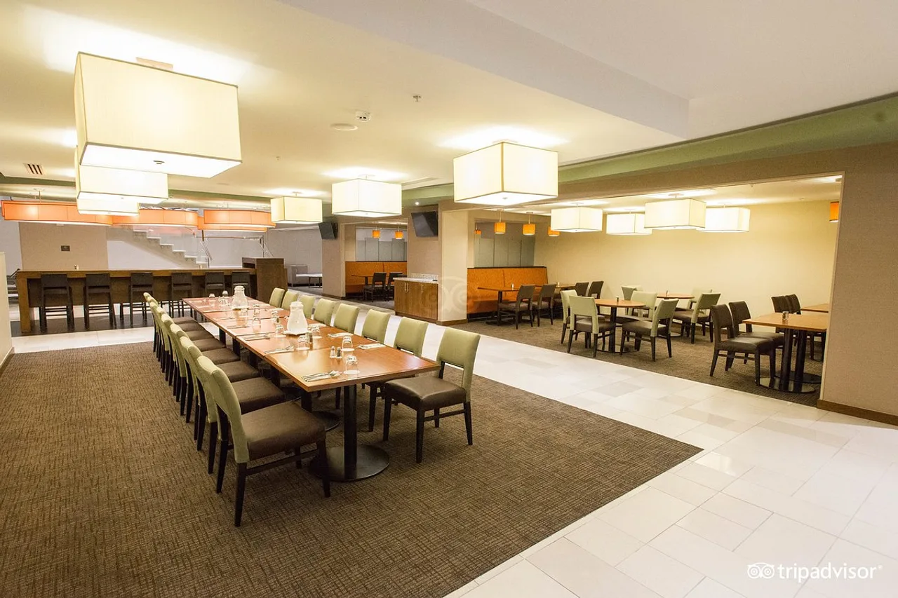 Hyatt Place Panama City/Downtown — rooms and atmosphere