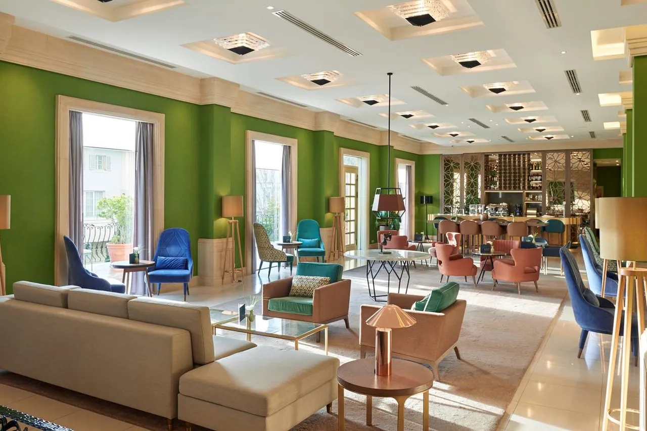 Hyatt Regency Baku — rooms and atmosphere
