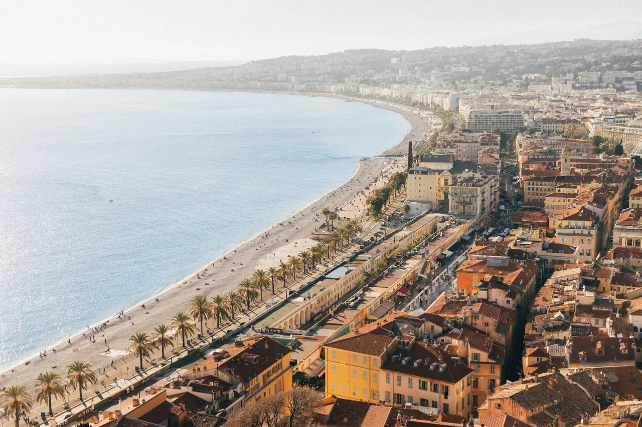 Hyatt Regency Nice Palais de la Méditerranée — ภาพห้องพักและบรรยากาศ