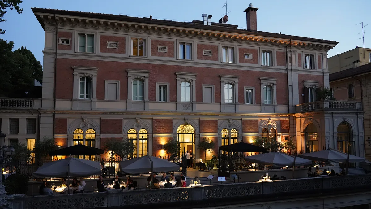 I Portici Hotel — ภาพห้องพักและบรรยากาศ