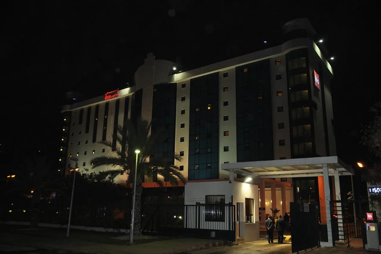 Ibis Alger Aeroport — rooms and atmosphere
