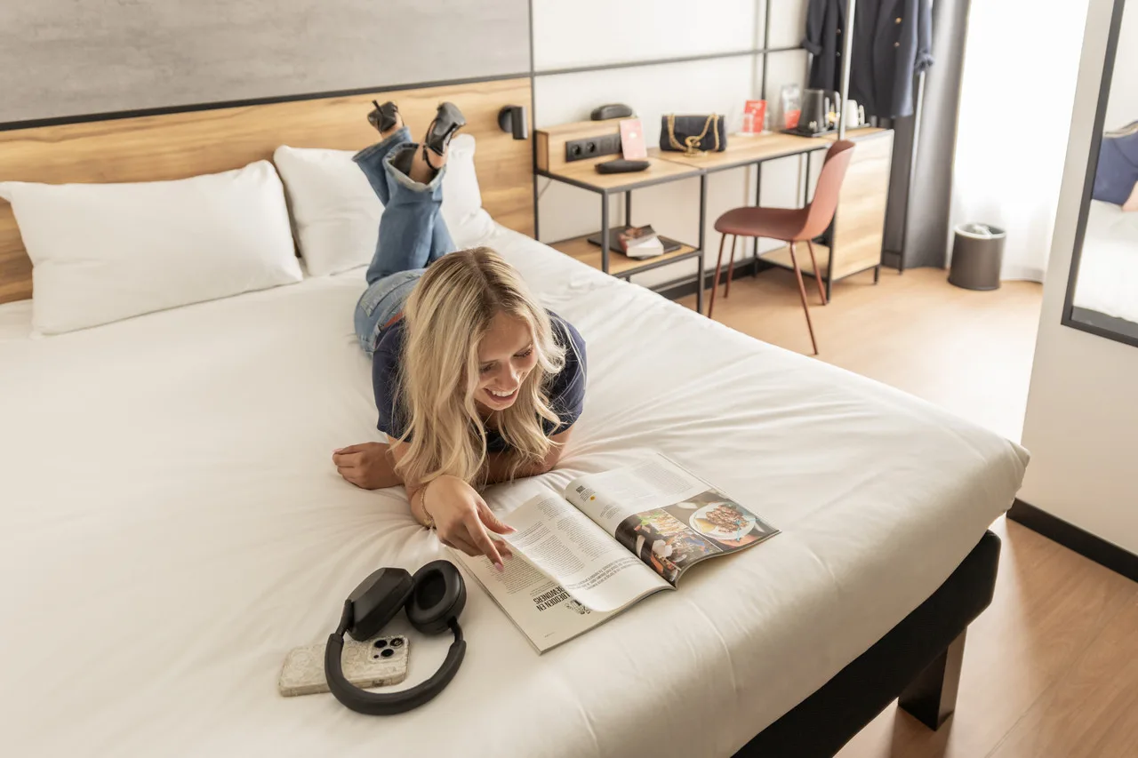ibis Antwerpen Centrum — ภาพห้องพักและบรรยากาศ