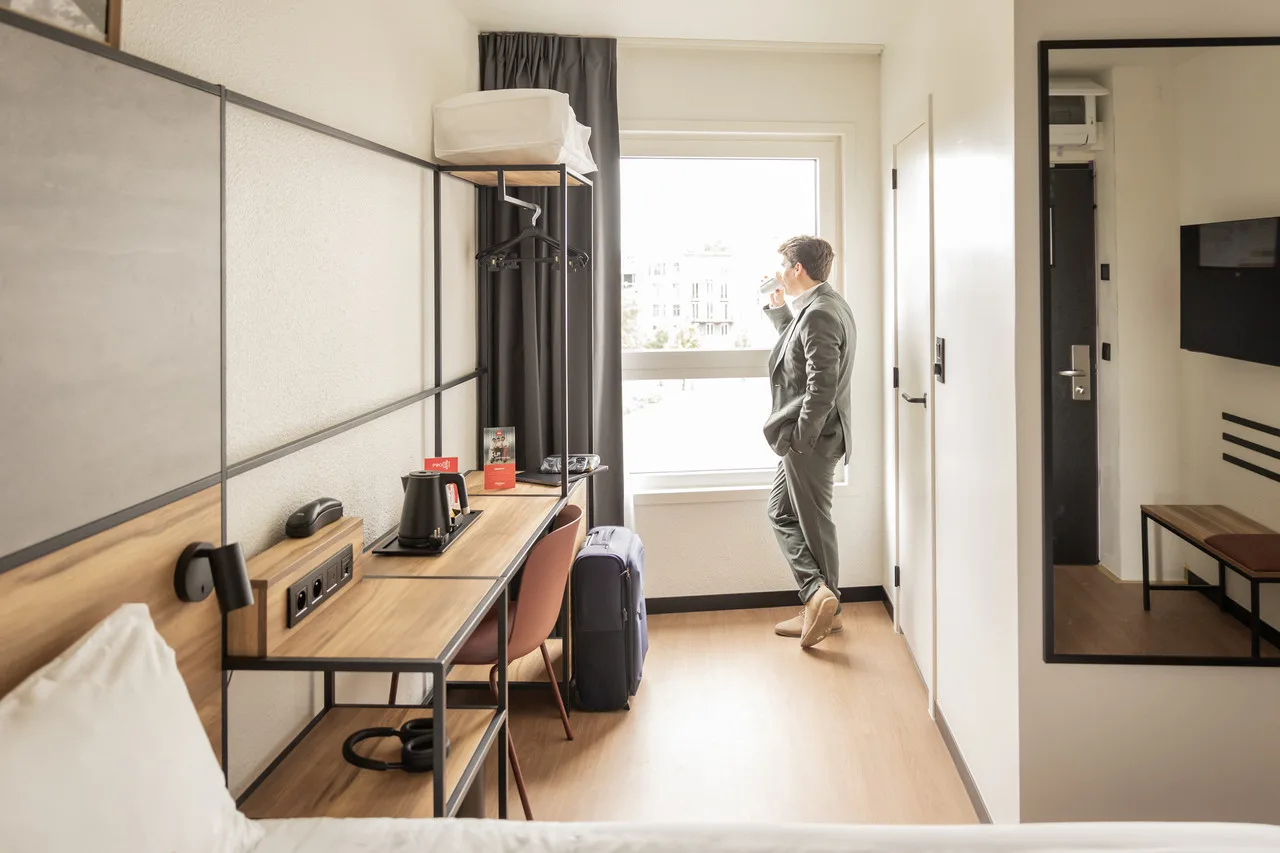 ibis Antwerpen Centrum — ภาพห้องพักและบรรยากาศ