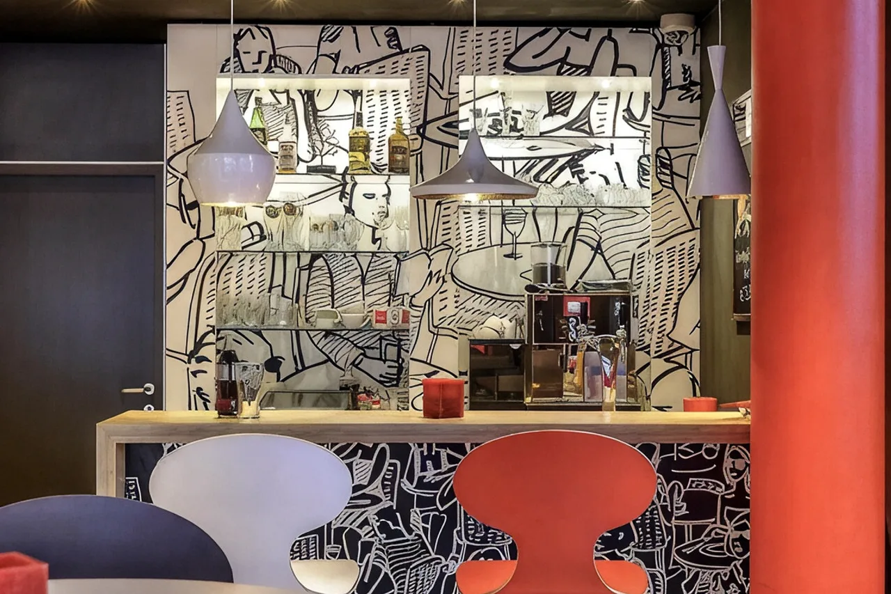 ibis Bregenz — ภาพห้องพักและบรรยากาศ