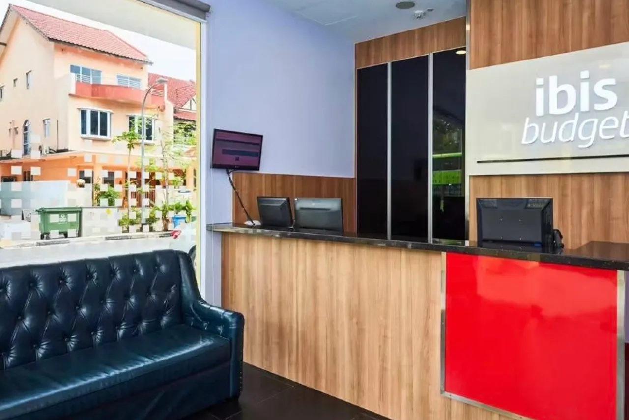 ibis budget Singapore West Coast — rooms and atmosphere
