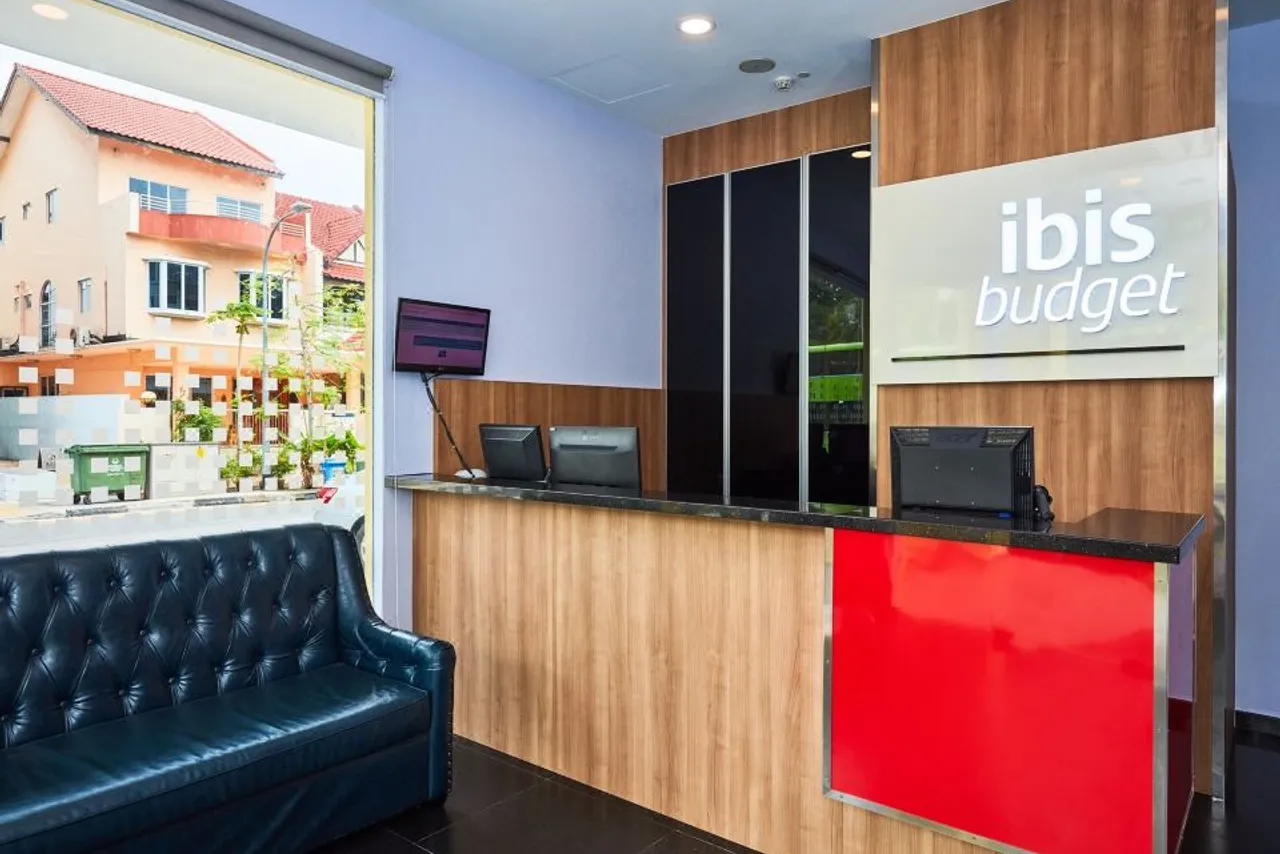 ibis budget Singapore West Coast — rooms and atmosphere