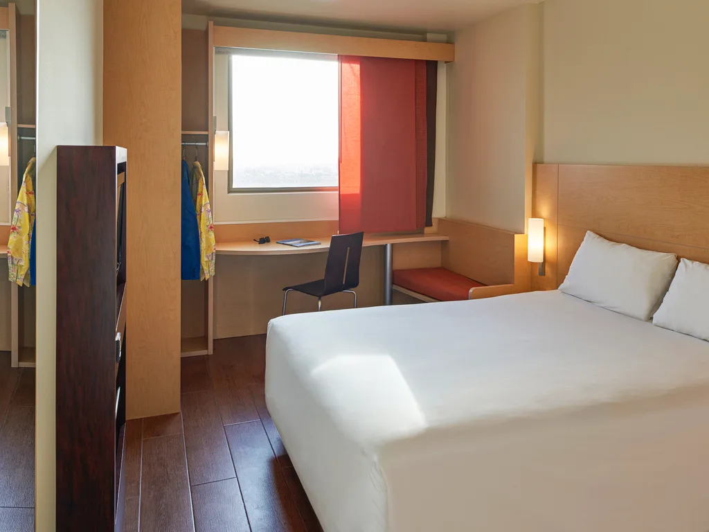 ibis Cancun Centro — ภาพห้องพักและบรรยากาศ