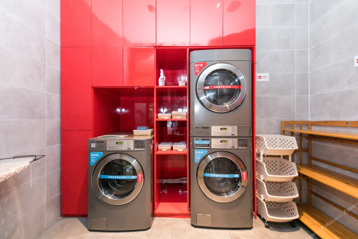 ibis Hangzhou West Lake Qingchun Rd — rooms and atmosphere