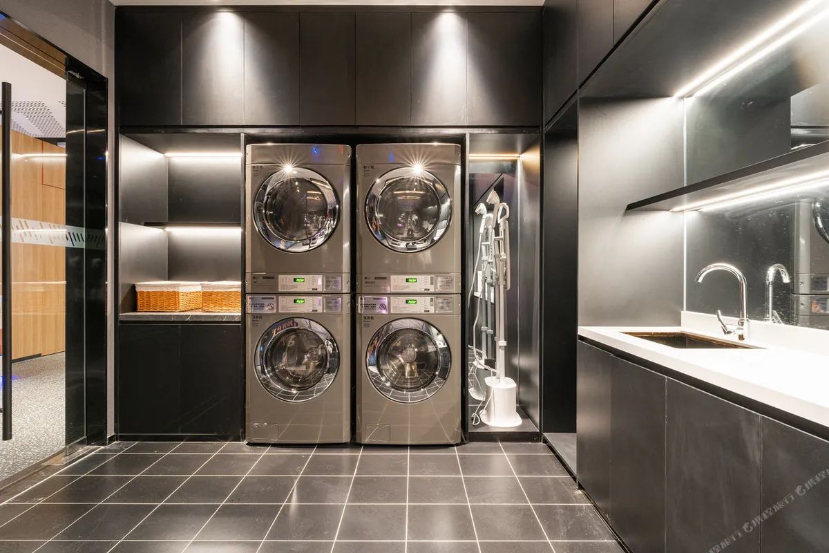 Ibis Hotel Xi'an Bell and Drum Tower Guangji Street Metro Station — rooms and atmosphere