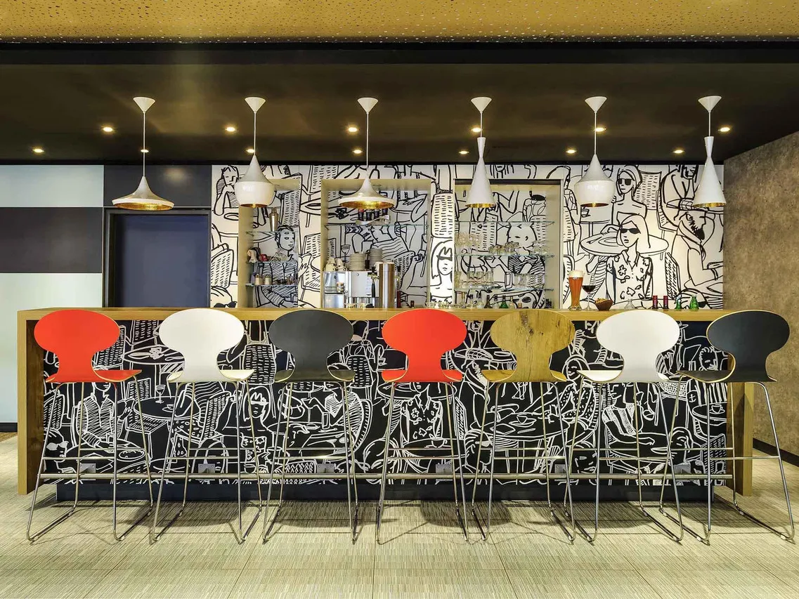 Ibis Innsbruck — ภาพห้องพักและบรรยากาศ