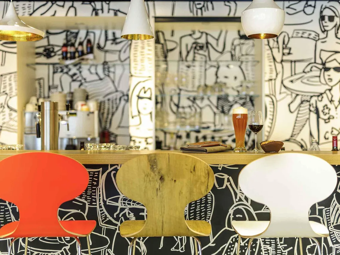 Ibis Innsbruck — ภาพห้องพักและบรรยากาศ
