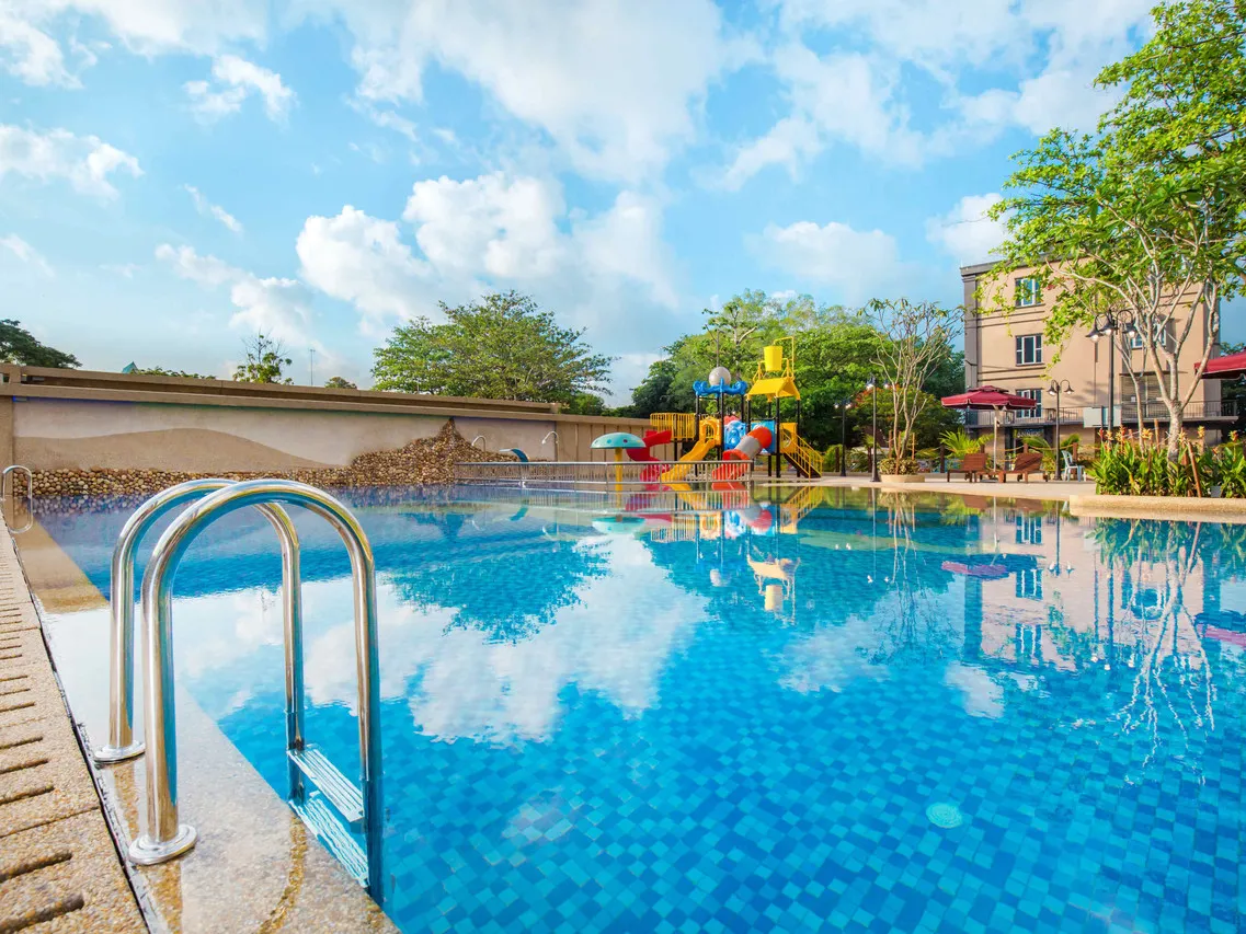 ibis Melaka — rooms and atmosphere