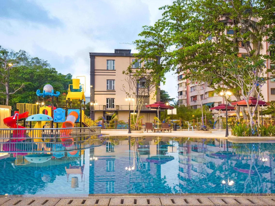 ibis Melaka — rooms and atmosphere
