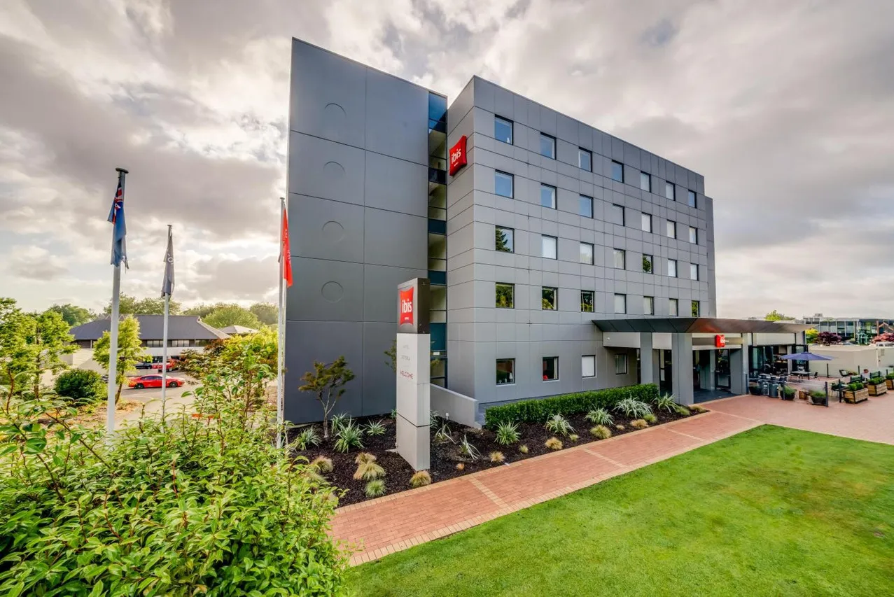 ibis Rotorua — rooms and atmosphere