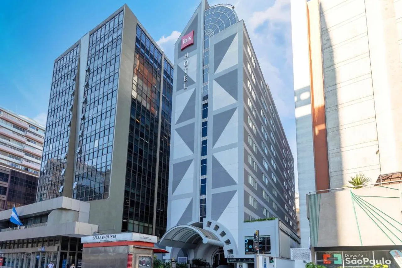 ibis São Paulo Paulista — rooms and atmosphere