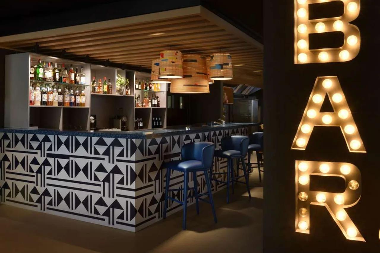 Ibis Styles Abidjan Plateau — rooms and atmosphere