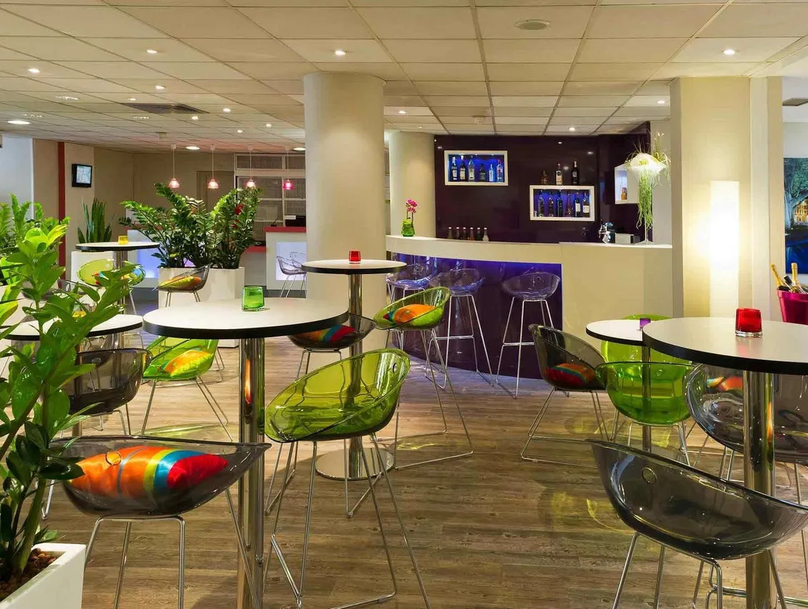 ibis Styles Nice Vieux Port — rooms and atmosphere