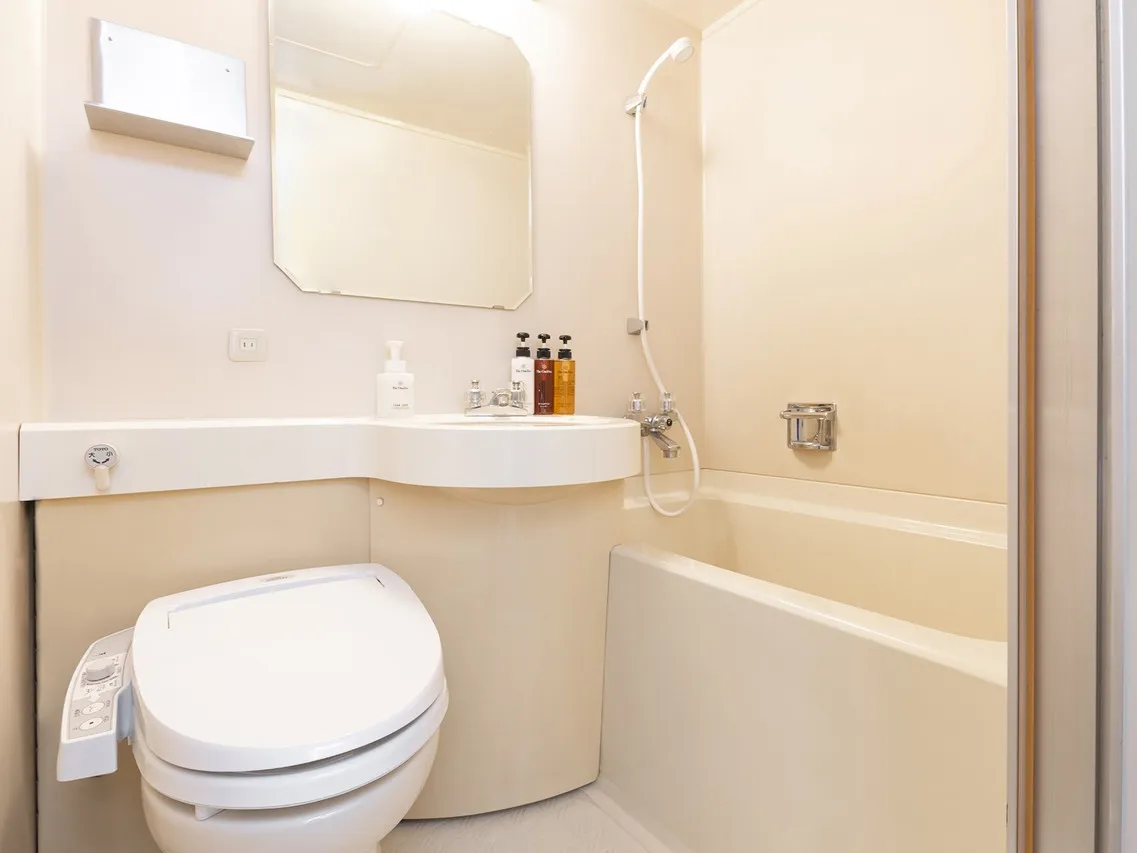 Ibis Styles Osaka Namba — rooms and atmosphere