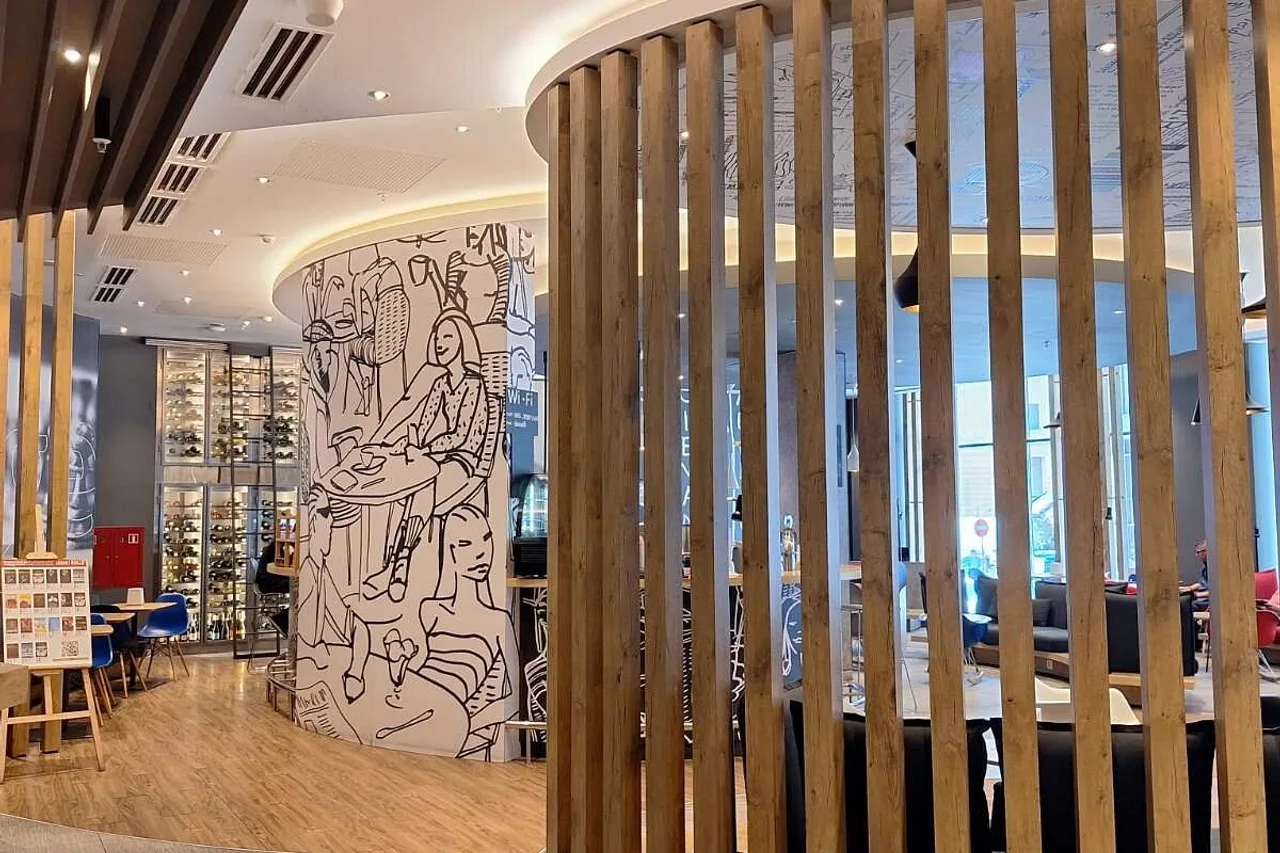 ibis Yerevan Center — rooms and atmosphere