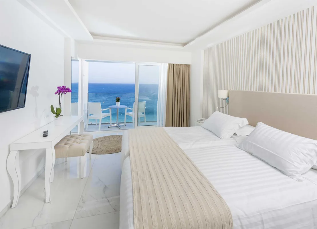 Ibiscus Hotel — ภาพห้องพักและบรรยากาศ
