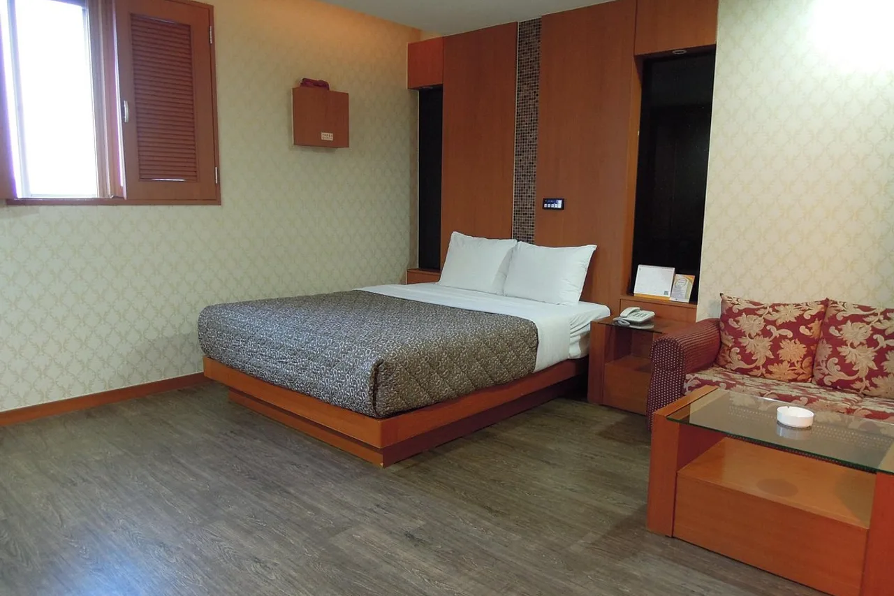 Incheon Airport Hotel June — hotel