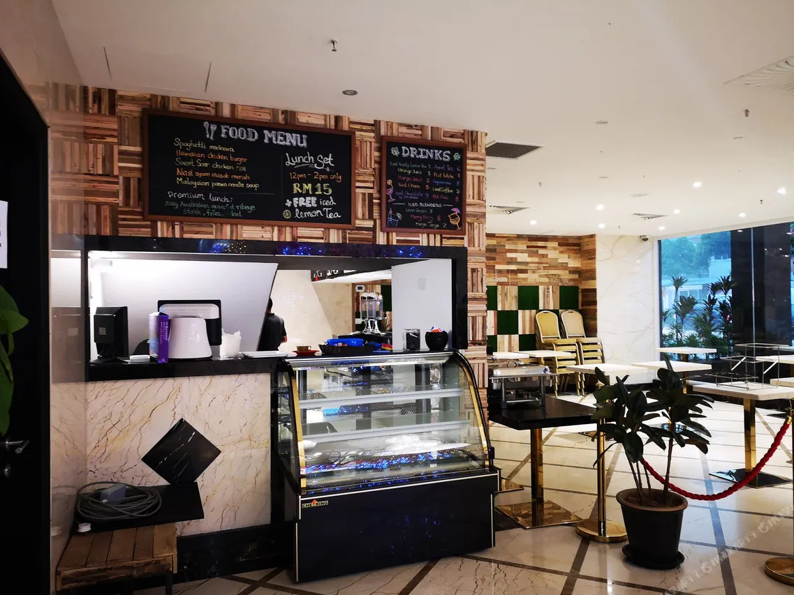 InnB Park Hotel — rooms and atmosphere