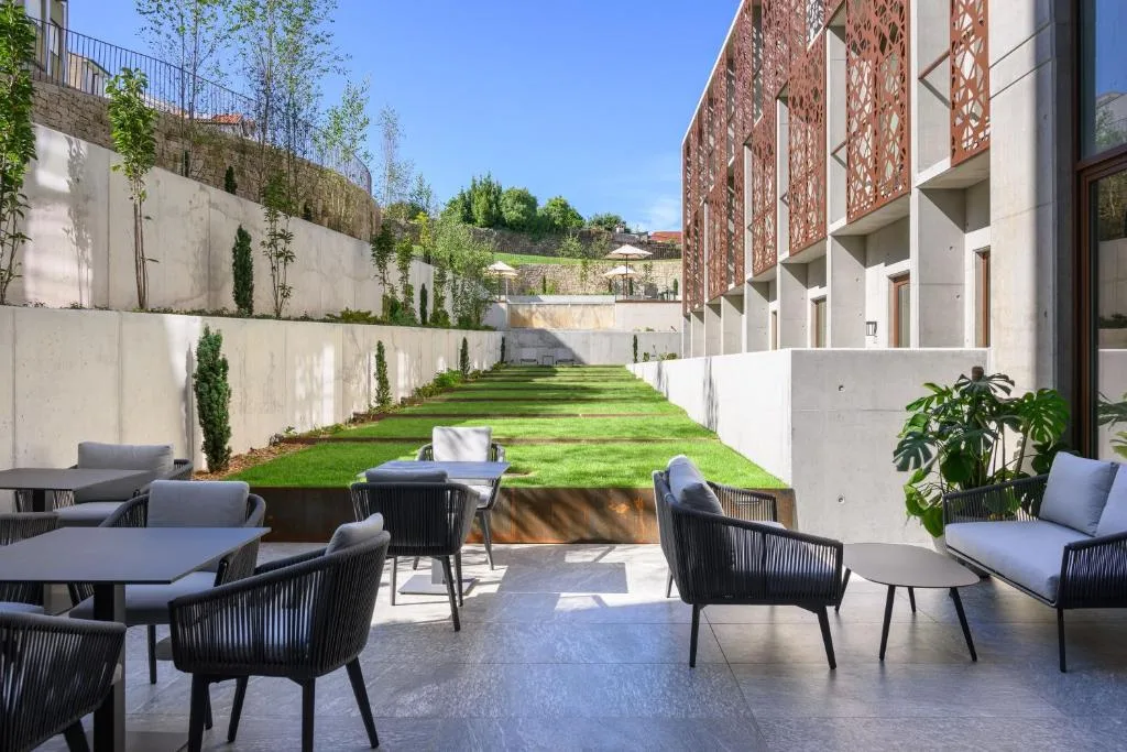 INNSiDE by Meliá Braga Centro — ภาพห้องพักและบรรยากาศ