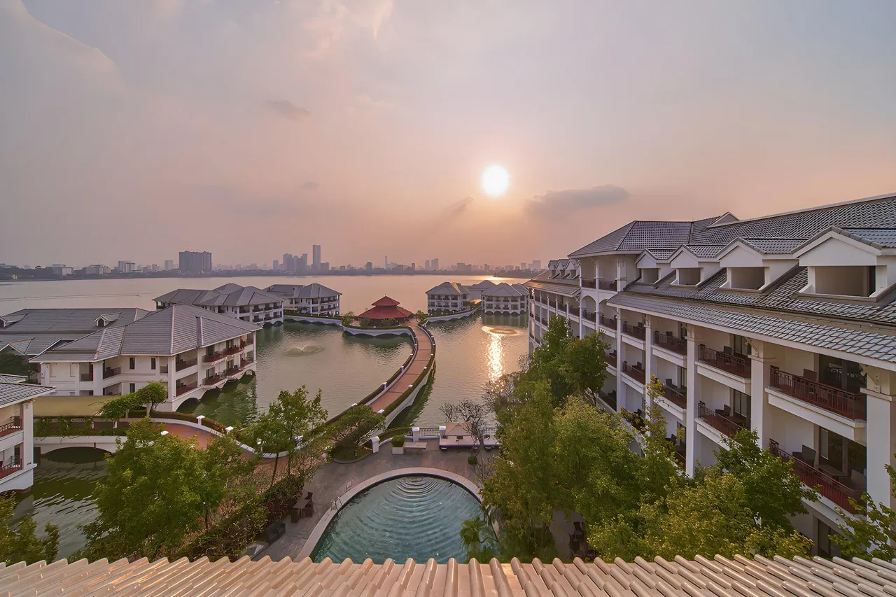 InterContinental Hanoi Westlake — rooms and atmosphere