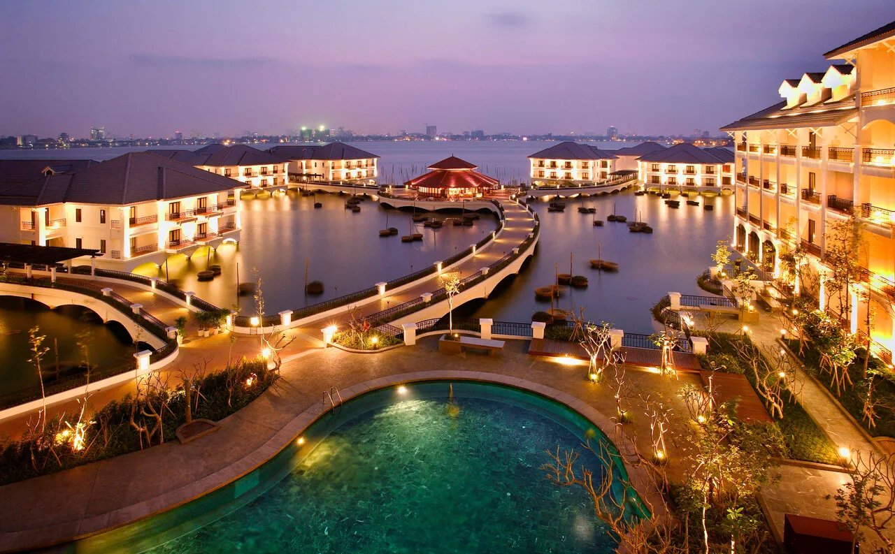 InterContinental Hanoi Westlake — rooms and atmosphere