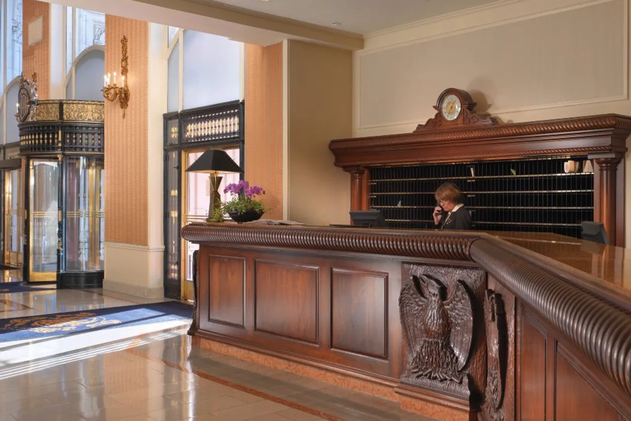 InterContinental Mark Hopkins San Francisco — rooms and atmosphere