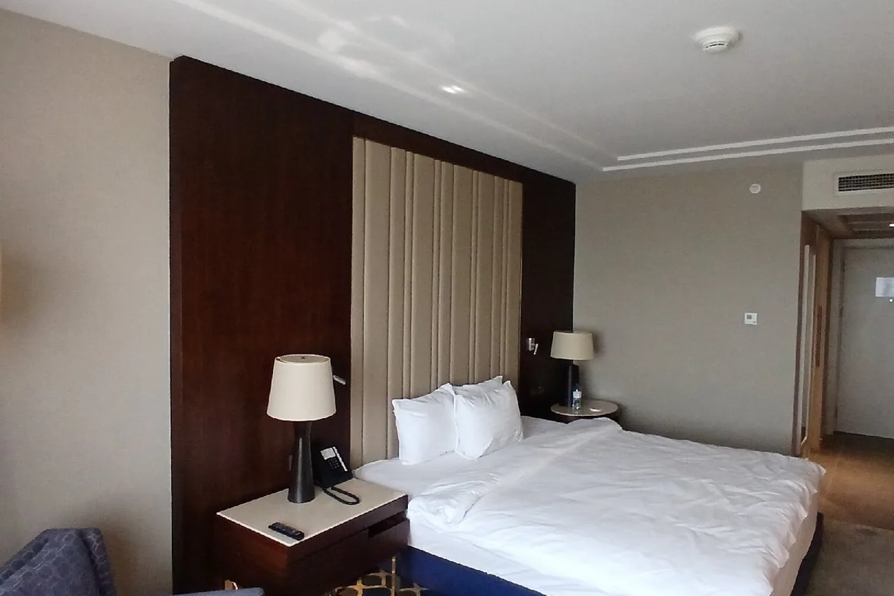 International Hotel Tashkent — rooms and atmosphere