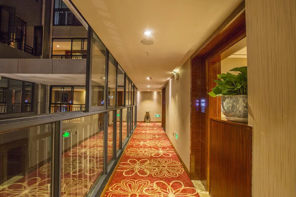 Interpersonal Boutique Hotel Zhangjiajie — rooms and atmosphere