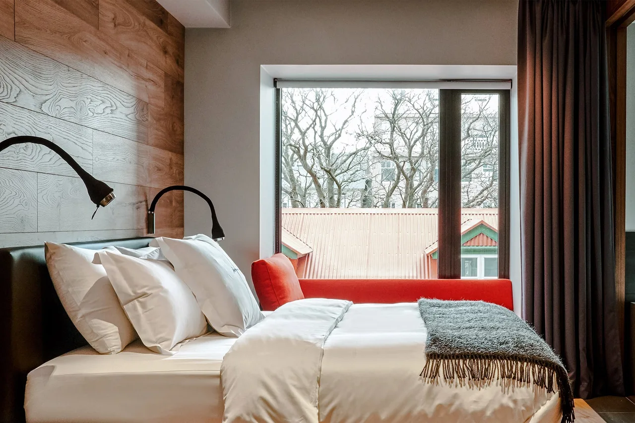 ION City Hotel, a Member of Design Hotels — rooms and atmosphere