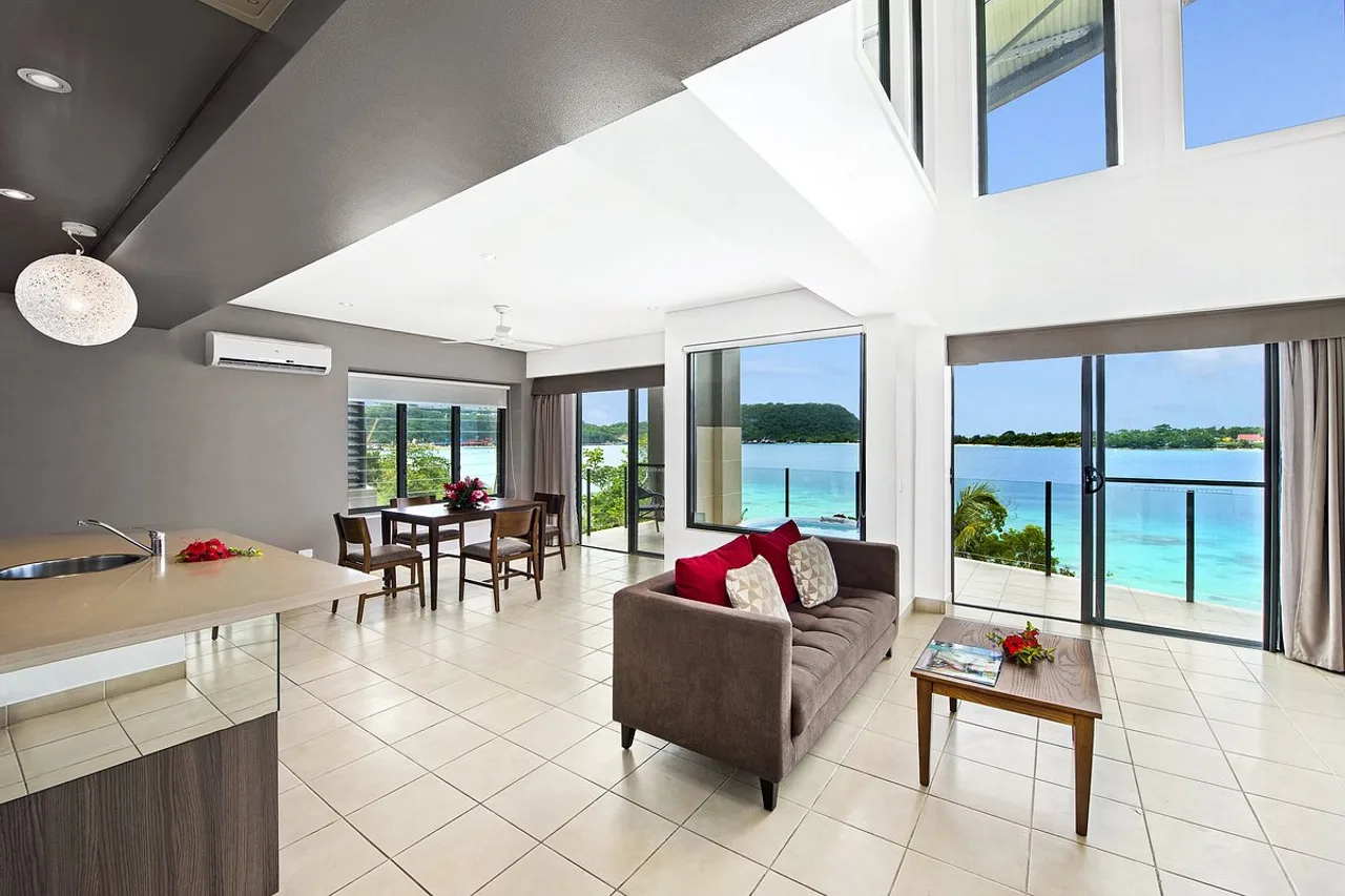 Iririki Island Resort & Spa — rooms and atmosphere
