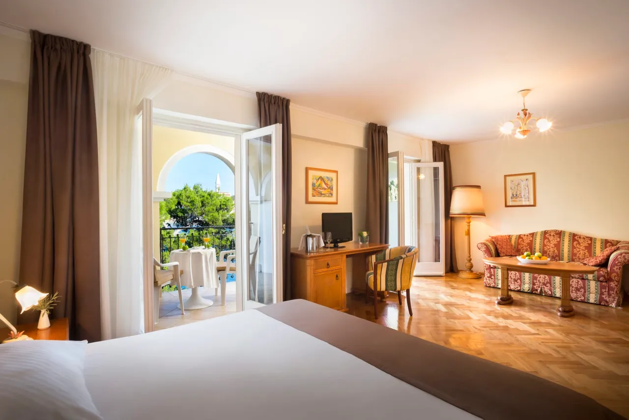 Maistra Select Island Hotel Katarina — rooms and atmosphere