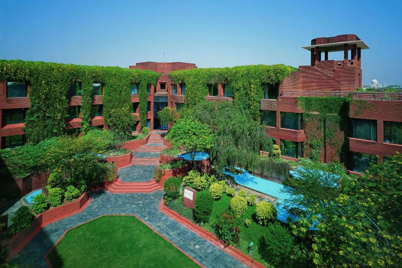 ITC Mughal, a Luxury Collection Resort & Spa — rooms and atmosphere