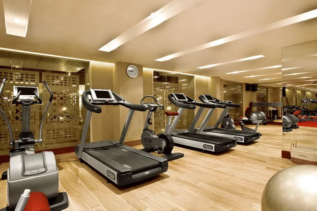 ITC Rajputana, a Luxury Collection Hotel — rooms and atmosphere