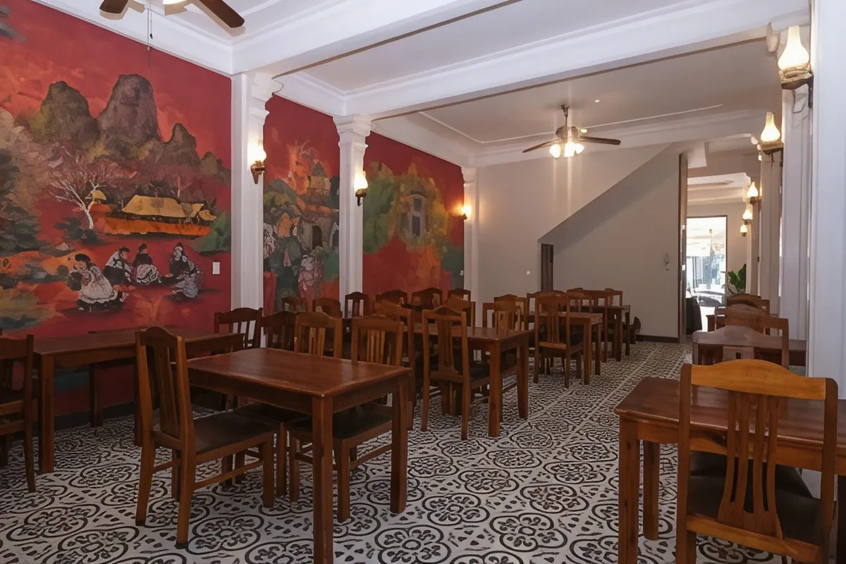 Jade Hotel Hue — rooms and atmosphere